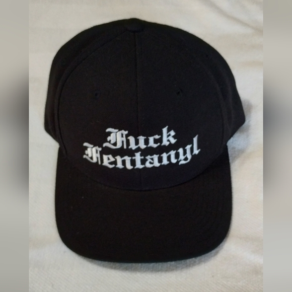 Black and White Snapback Hat with Gothic Embroidery - Picture 1 of 2